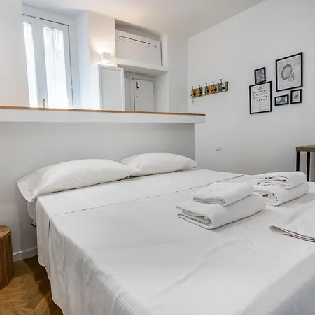Ferienwohnung Farini 36 Monumentale District 2Pax Wifi Mailand Exterior foto